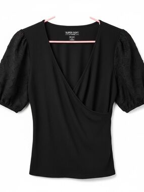 Torrid Super Soft  Black Puff-Sleeve Wrap Top size 0/ Large